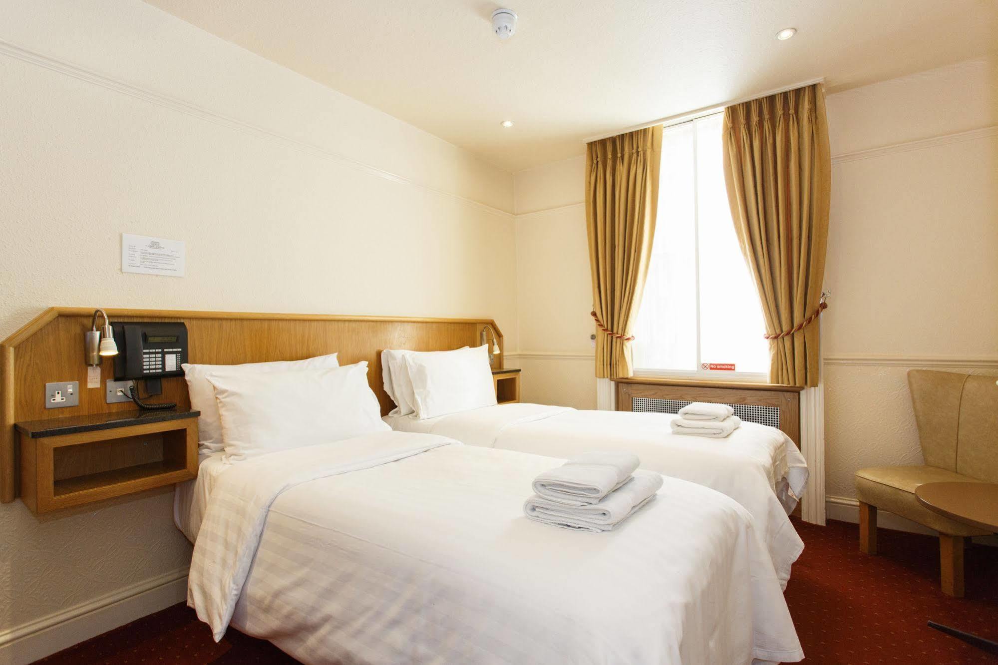 Morgan Hotel Лондон Экстерьер фото