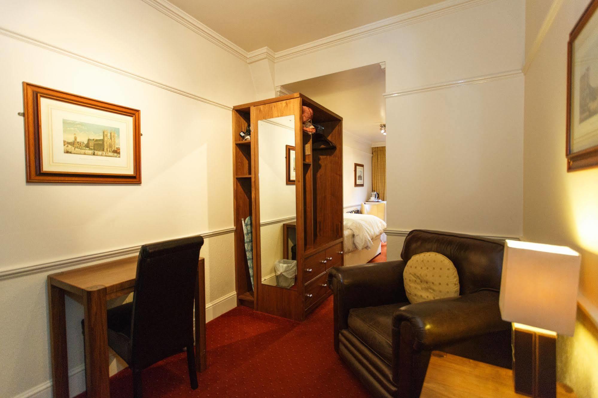 Morgan Hotel Лондон Экстерьер фото